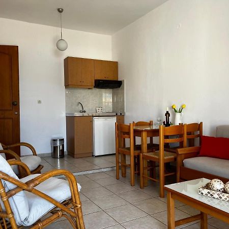 Michael Apartments Агия-Марина Экстерьер фото
